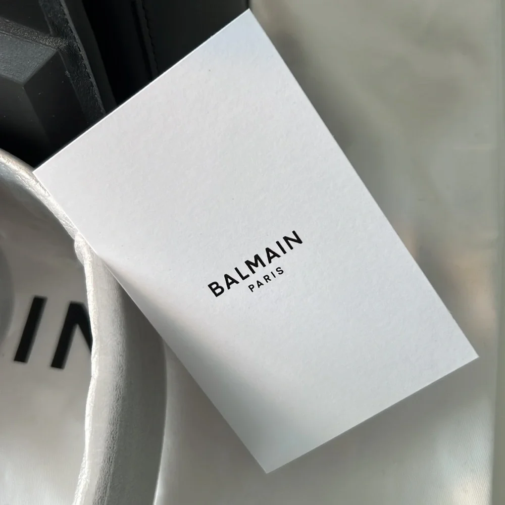 New Balmain’s famous Chocolate bag with strap. Designer bag. Chocolate model. - Picture 12 of 15